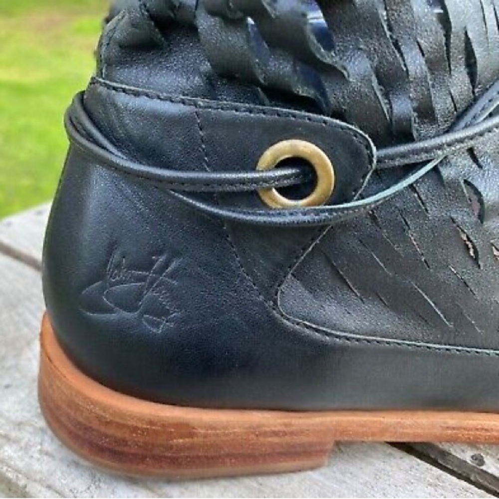 John Fluevog Rivers Acre bootie Sandals - Picture 6 of 6